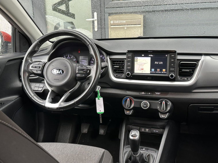 Vehicle Image 12