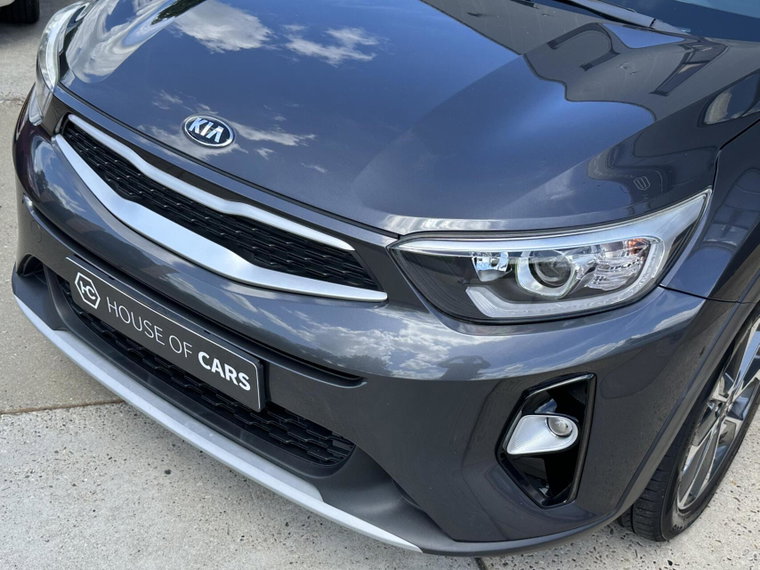 Vehicle Image 21