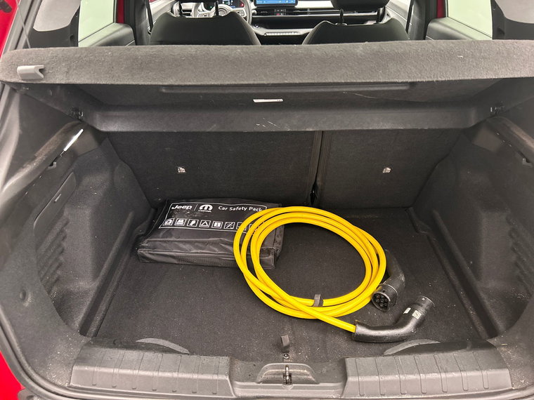 Vehicle Image 17