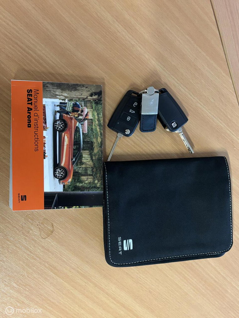 Vehicle Image 25