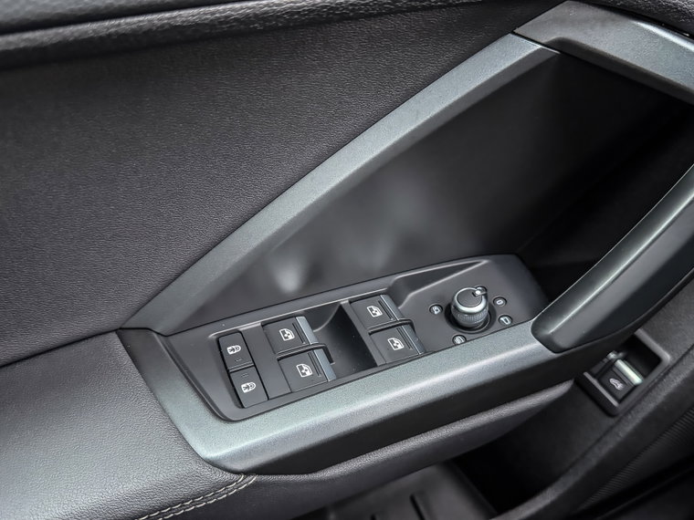 Vehicle Image 53