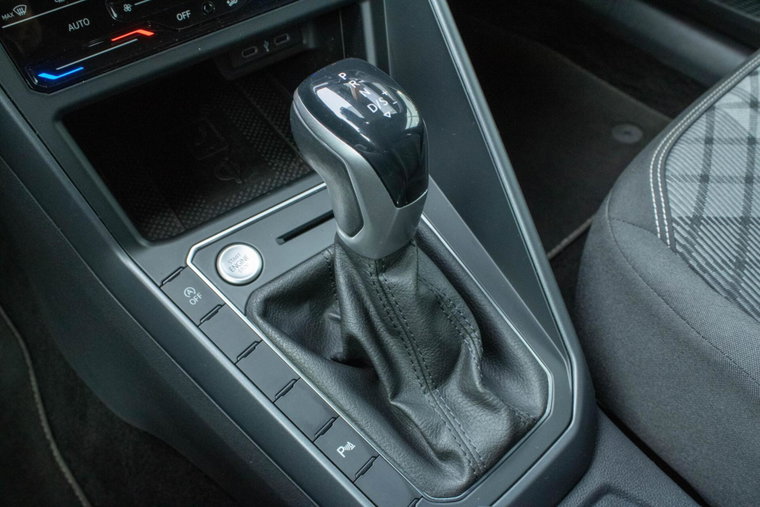 Vehicle Image 34