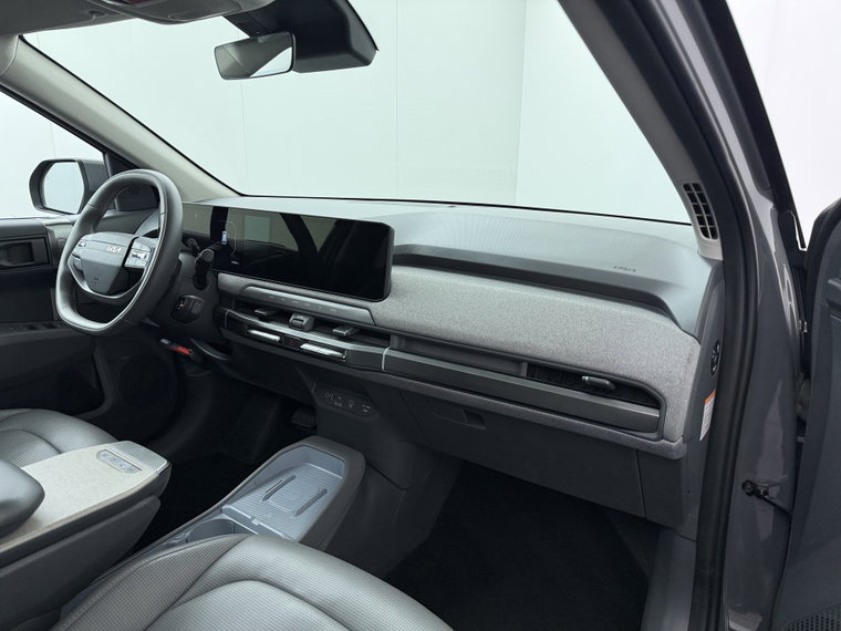 Vehicle Image 40