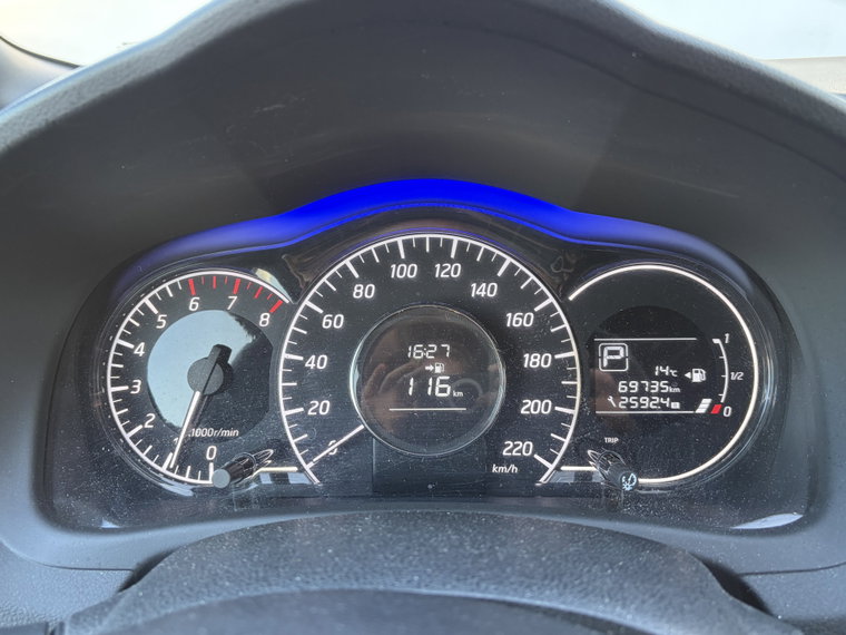 Vehicle Image 25