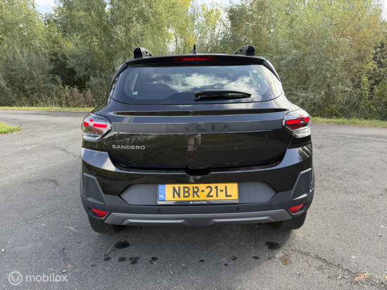 Vehicle Image 33