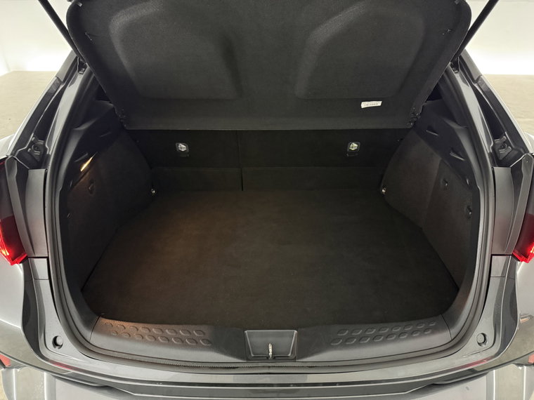 Vehicle Image 38