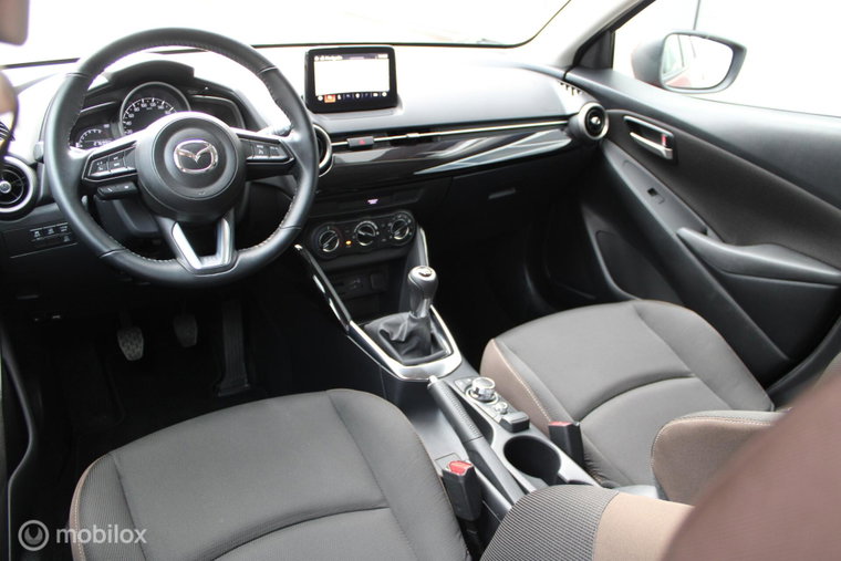 Vehicle Image 22