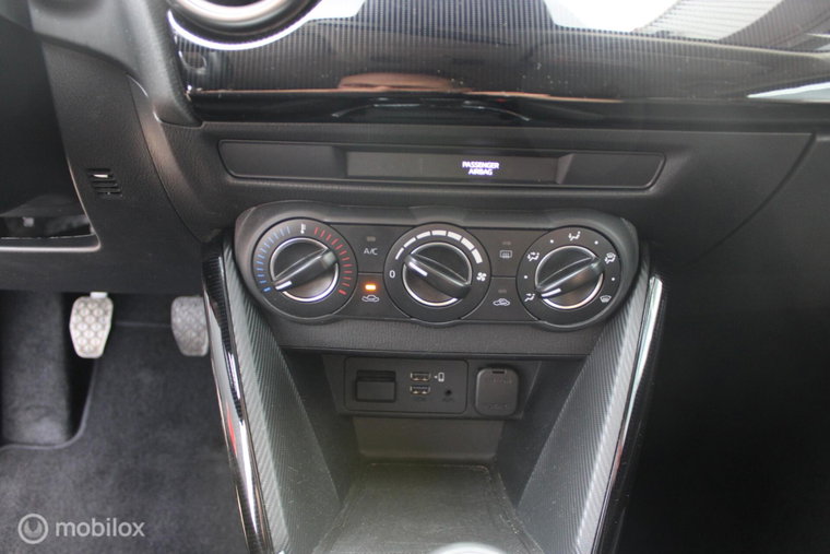 Vehicle Image 37