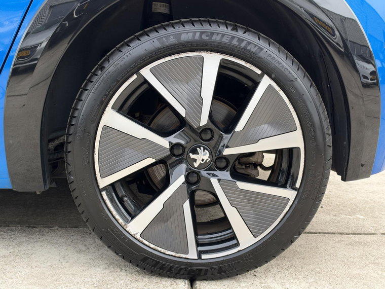 Vehicle Image 37