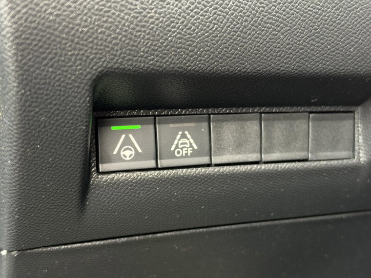 Vehicle Image 40