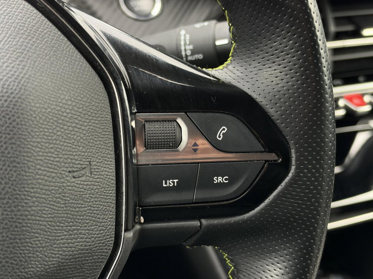 Vehicle Image 42