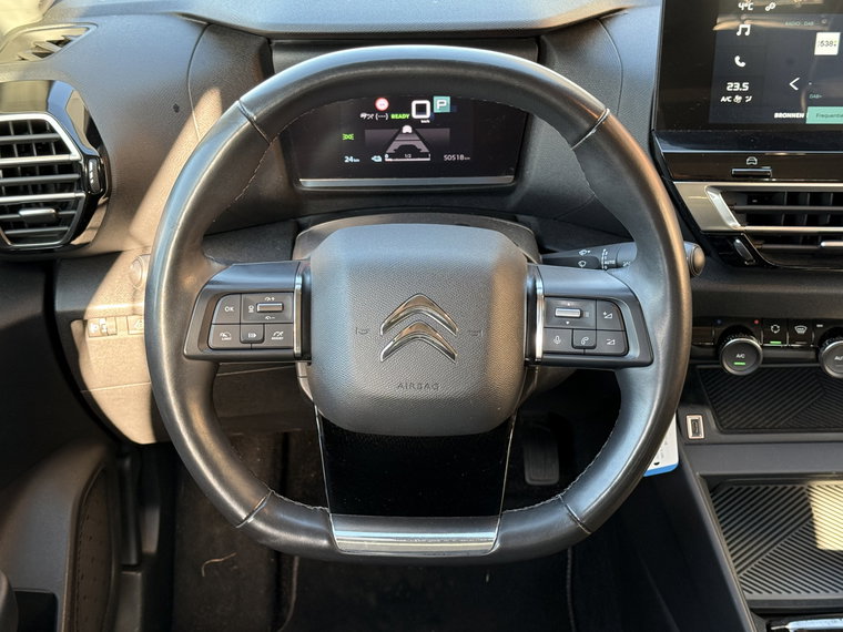 Vehicle Image 22