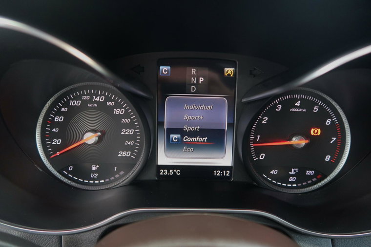 Vehicle Image 30