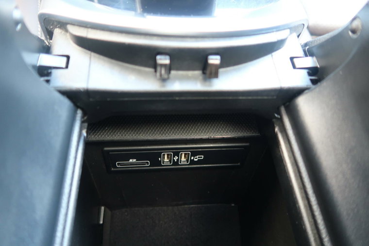 Vehicle Image 36