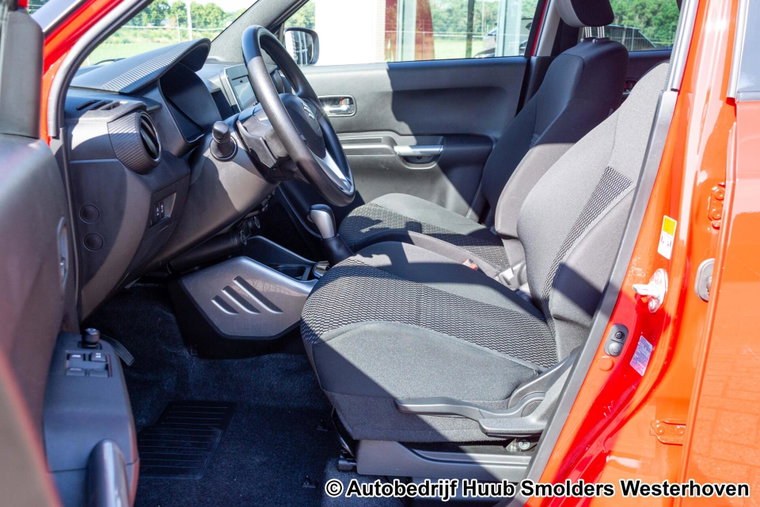 Vehicle Image 14