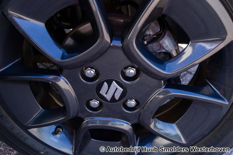 Vehicle Image 11