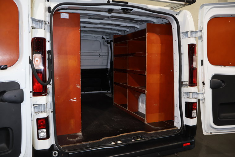 Vehicle Image 13