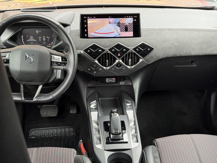 Vehicle Image 31