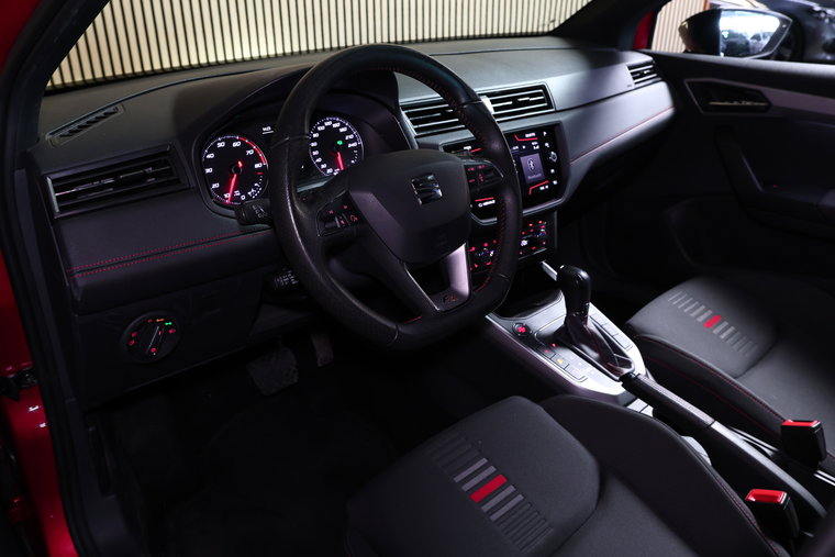 Vehicle Image 16