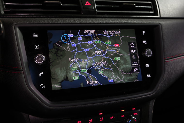 Vehicle Image 19