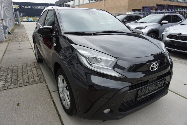 Vehicle Image 7