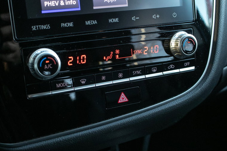 Vehicle Image 26