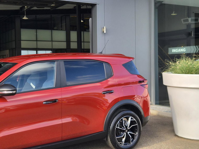 Vehicle Image 13