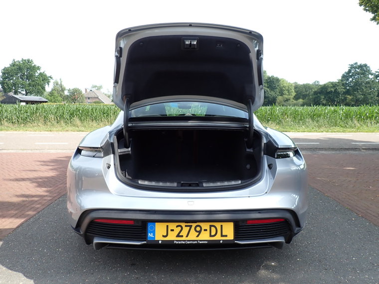 Vehicle Image 42