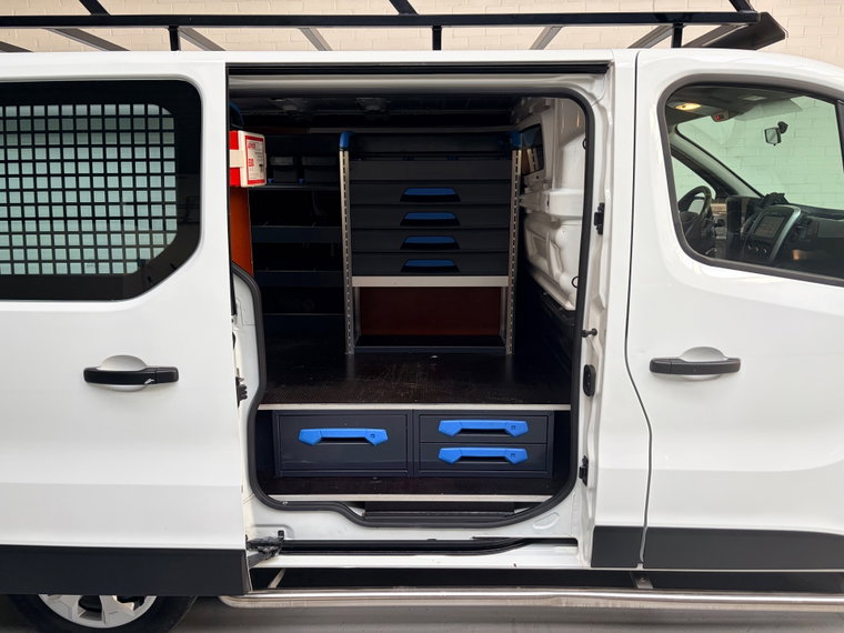 Vehicle Image 30