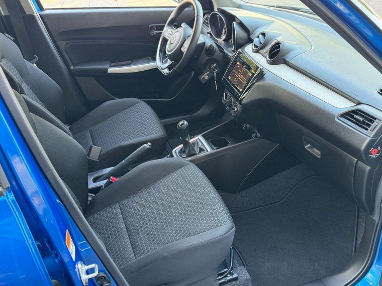 Vehicle Image 28
