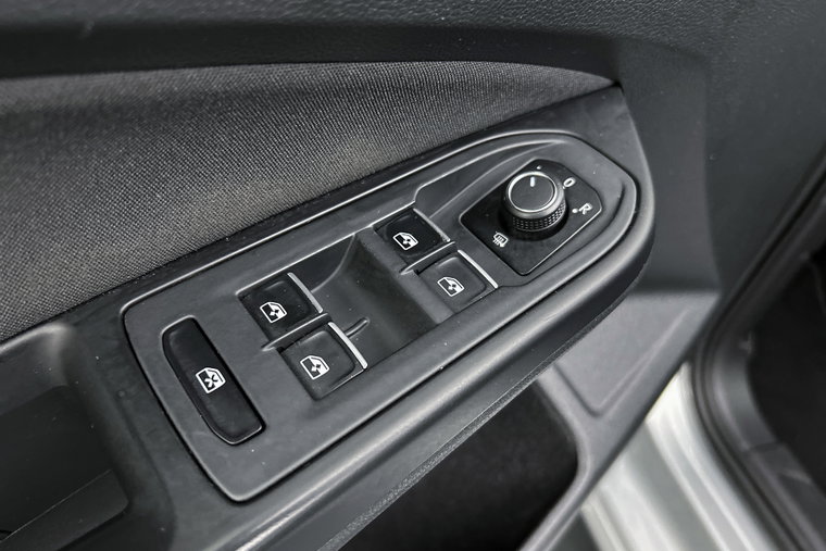 Vehicle Image 23
