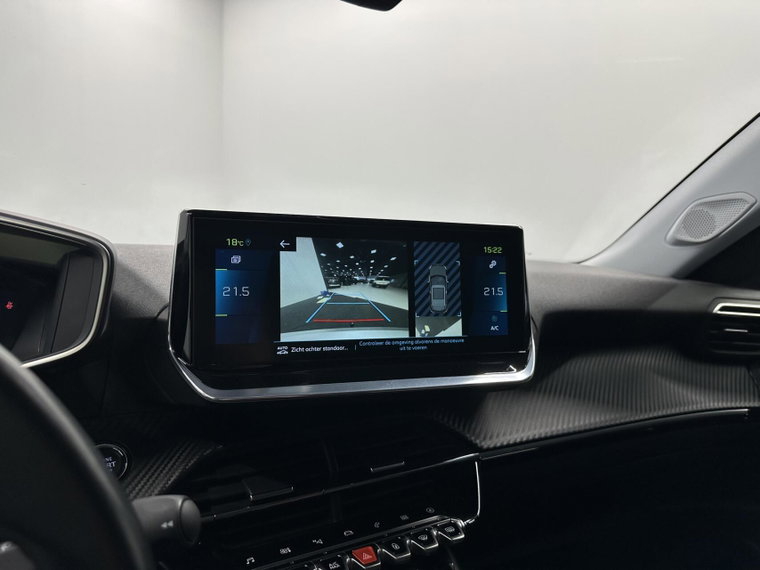 Vehicle Image 38