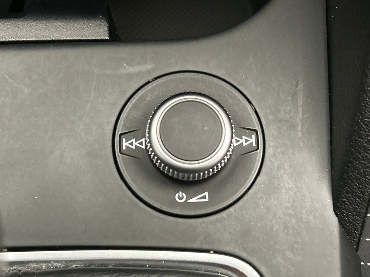 Vehicle Image 27
