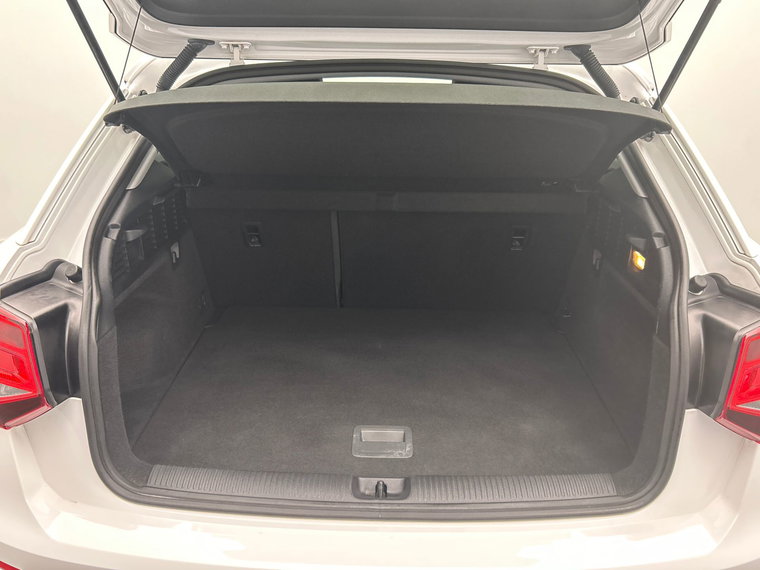 Vehicle Image 36