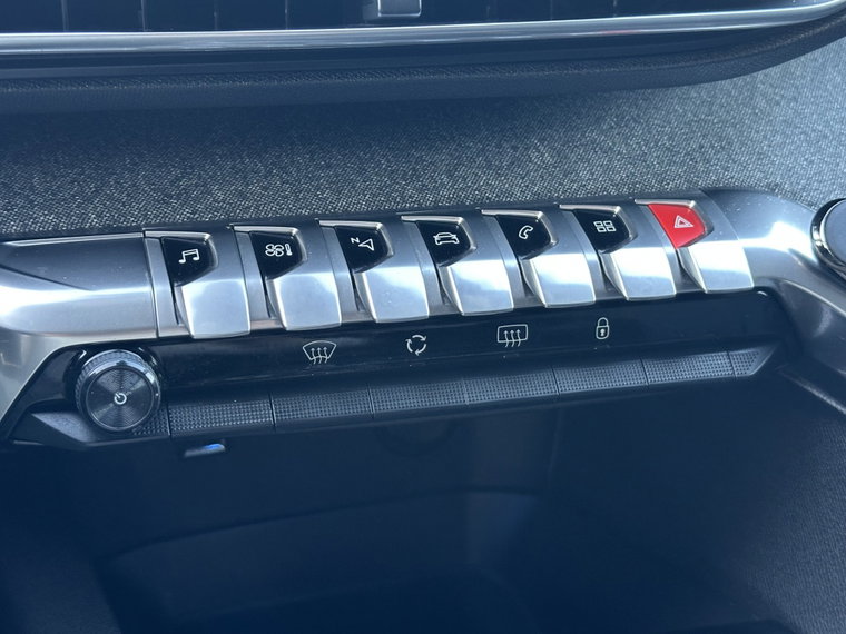 Vehicle Image 27