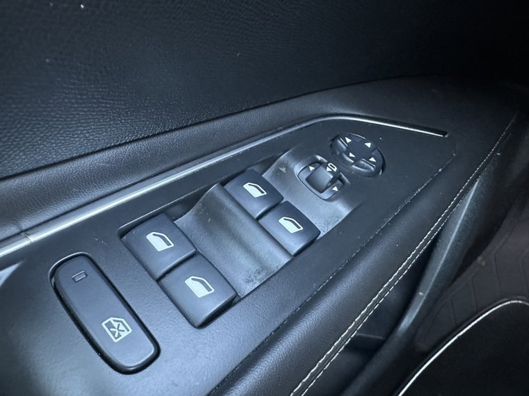 Vehicle Image 29