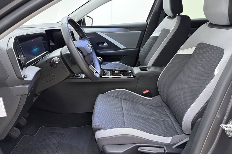 Vehicle Image 33