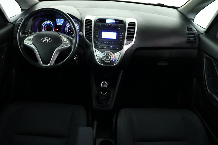 Vehicle Image 15