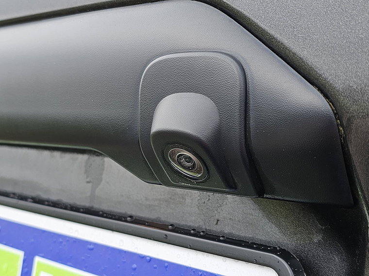 Vehicle Image 18