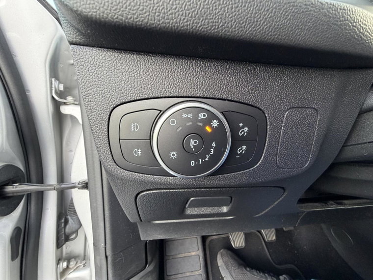 Vehicle Image 26