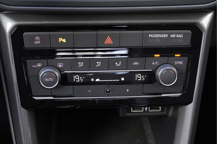 Vehicle Image 28