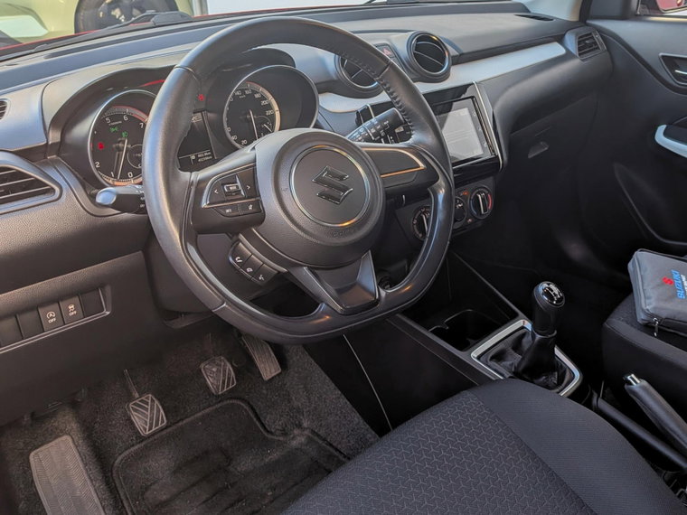 Vehicle Image 13