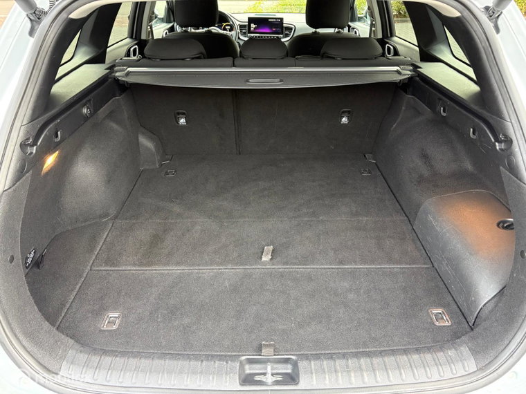 Vehicle Image 38