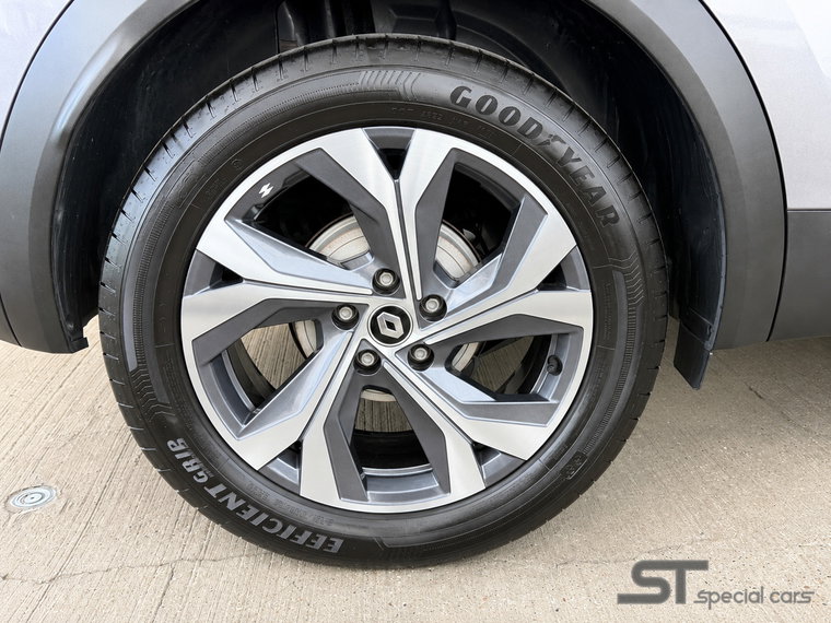 Vehicle Image 32