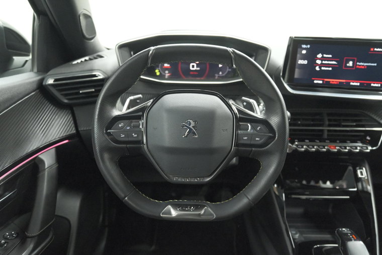 Vehicle Image 25