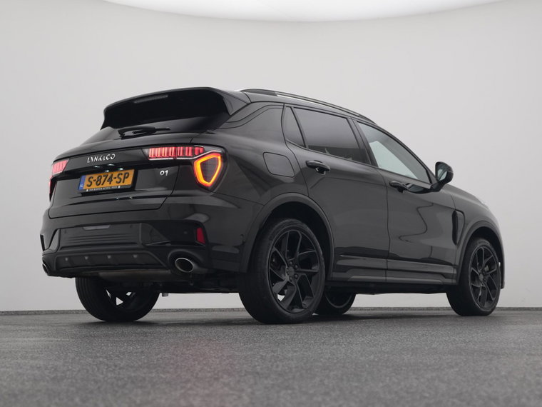 Vehicle Image 16