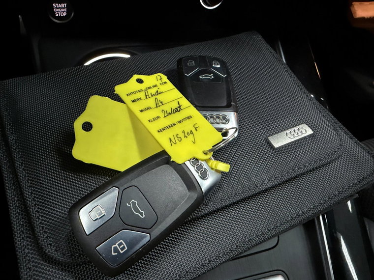 Vehicle Image 35