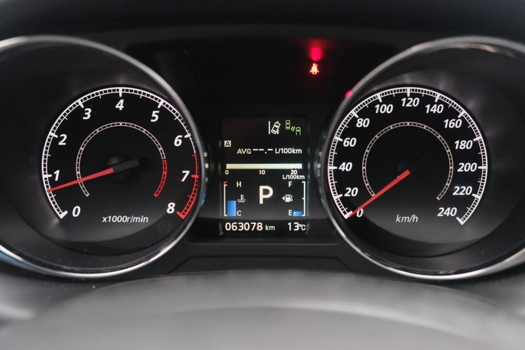 Vehicle Image 11