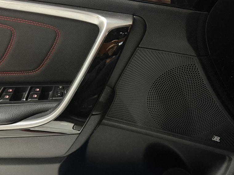 Vehicle Image 40