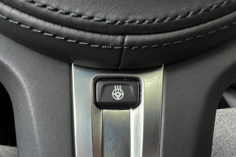 Vehicle Image 23